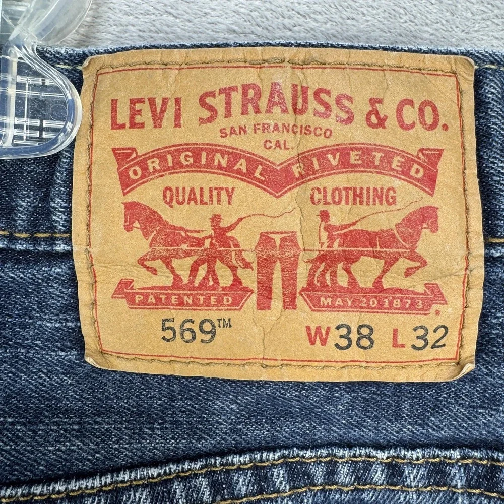 Levis 569 Jeans Mens Size 38 Blue Medium Wash Relaxed Straight Zip Fly Denim